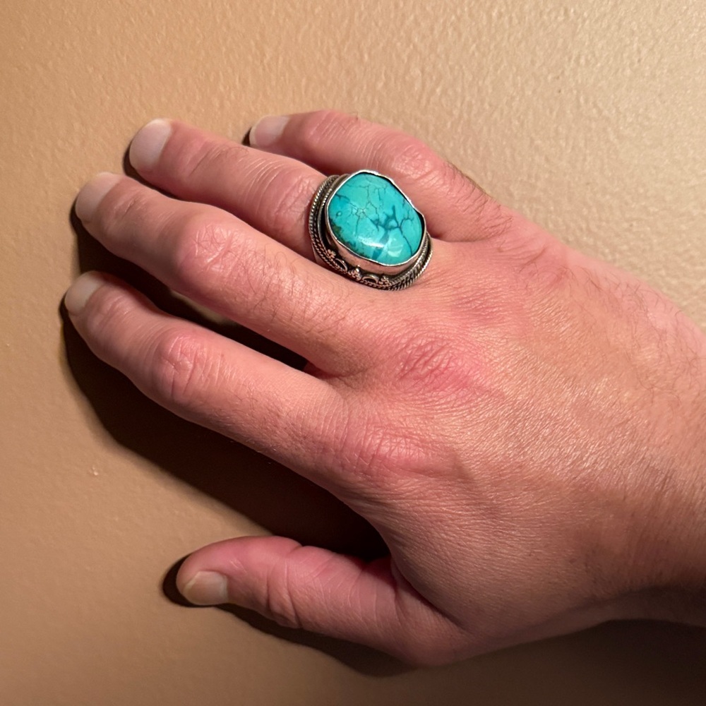 Large Turquoise Stone Ring Set in Detailed Sterling Silver Band - Picture 2 of 8